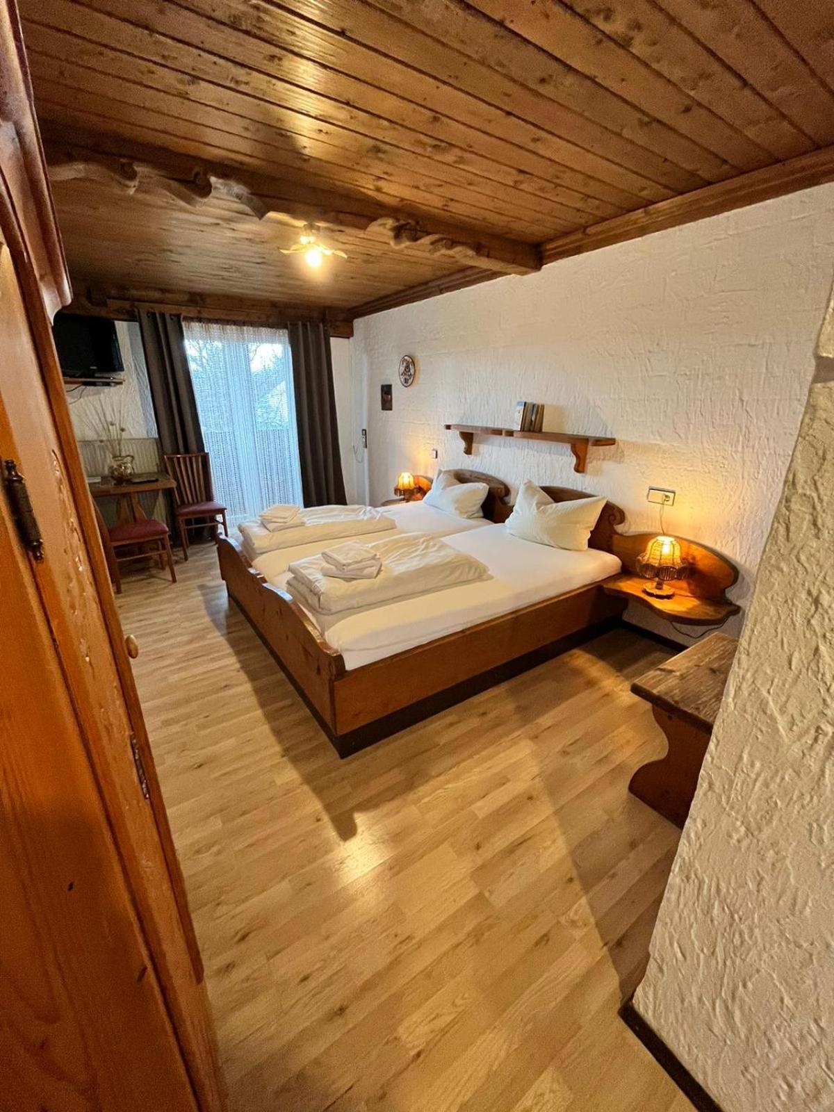 Hotel Negele Hohenfurch المظهر الخارجي الصورة