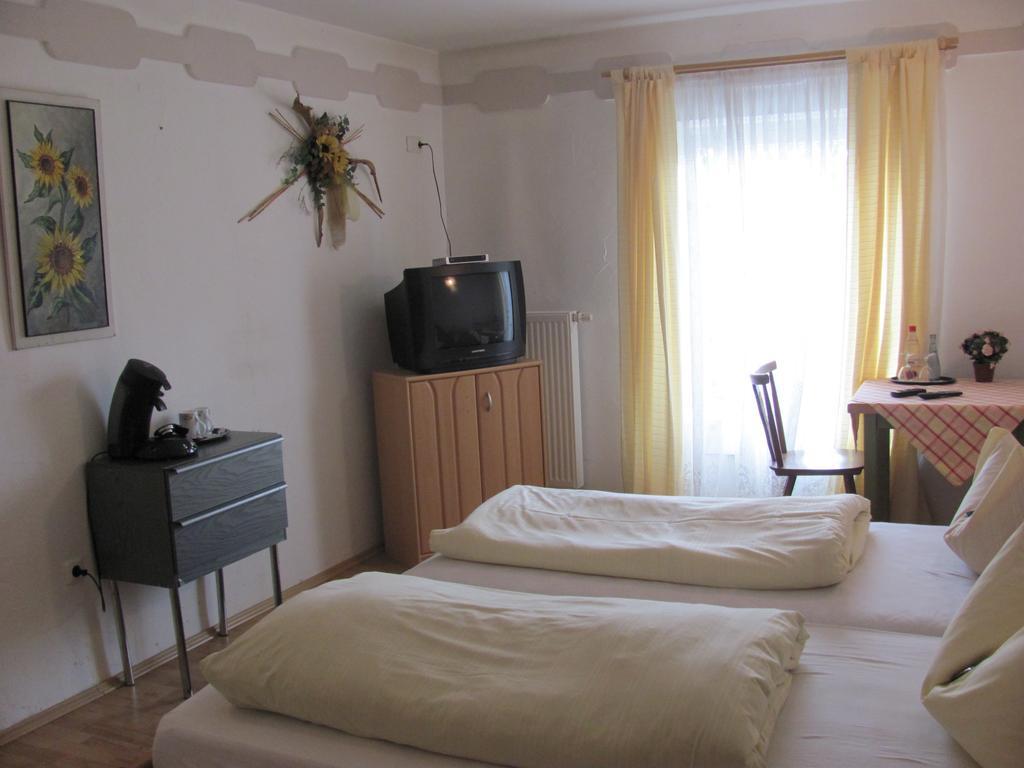 Hotel Negele Hohenfurch المظهر الخارجي الصورة